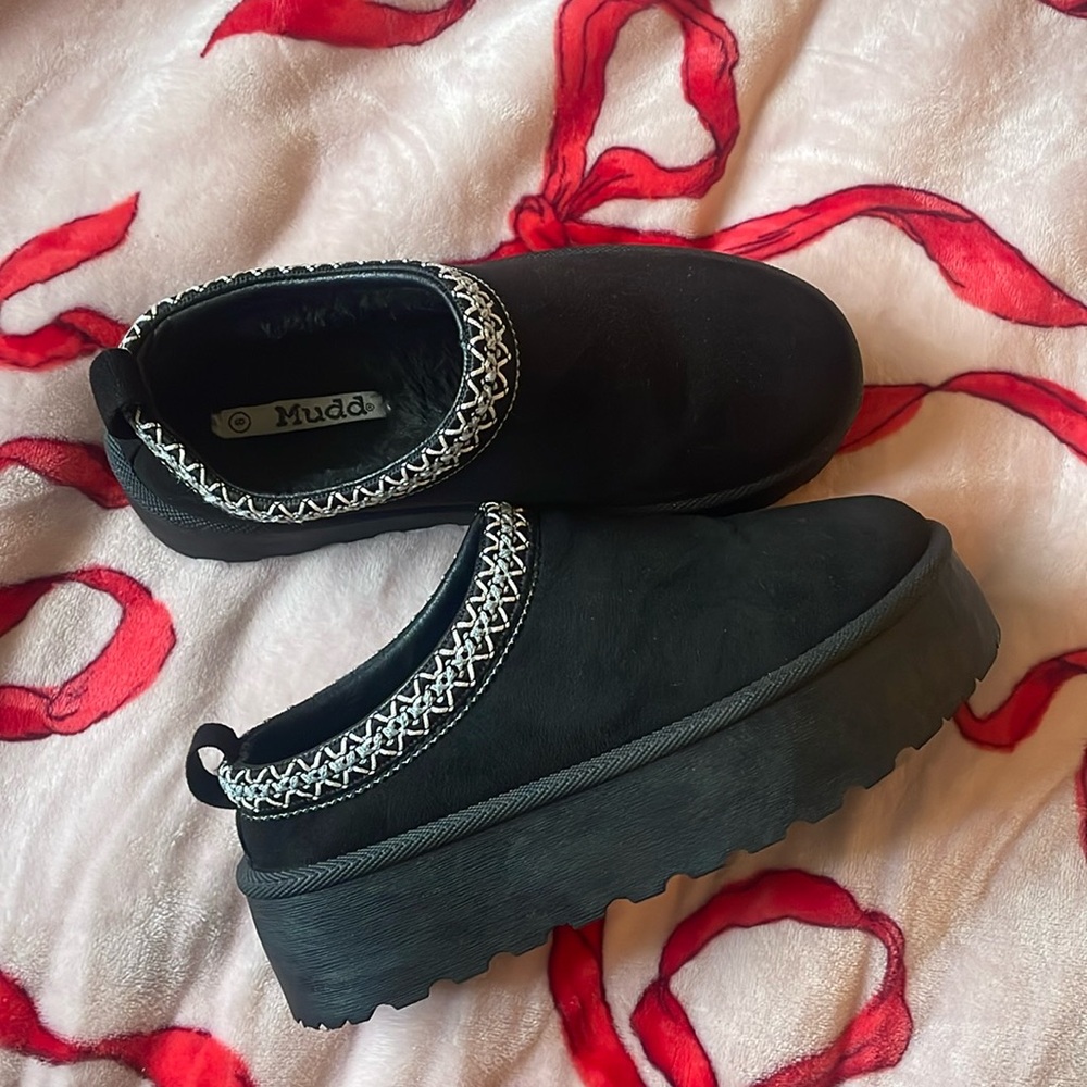 Mudd platform slippers